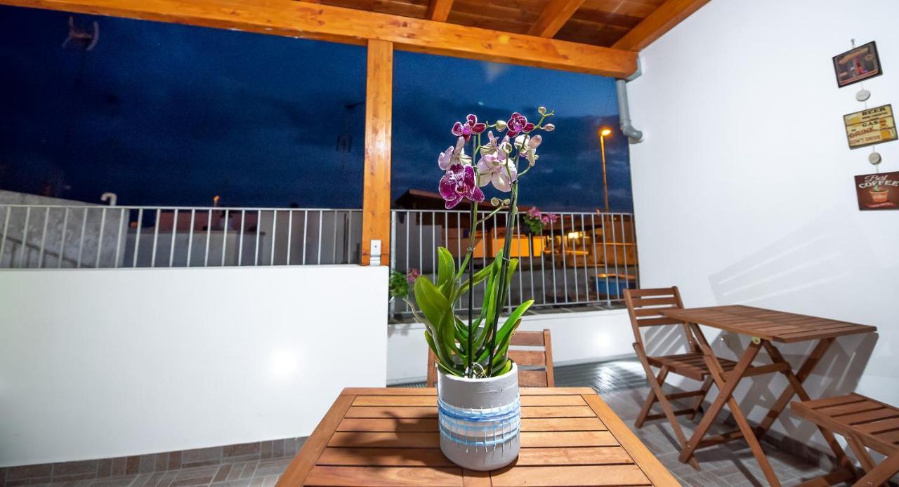 La Scalinata Bed & Breakfast มารีนา ดี มันกาแวร์ซา ภายนอก รูปภาพ